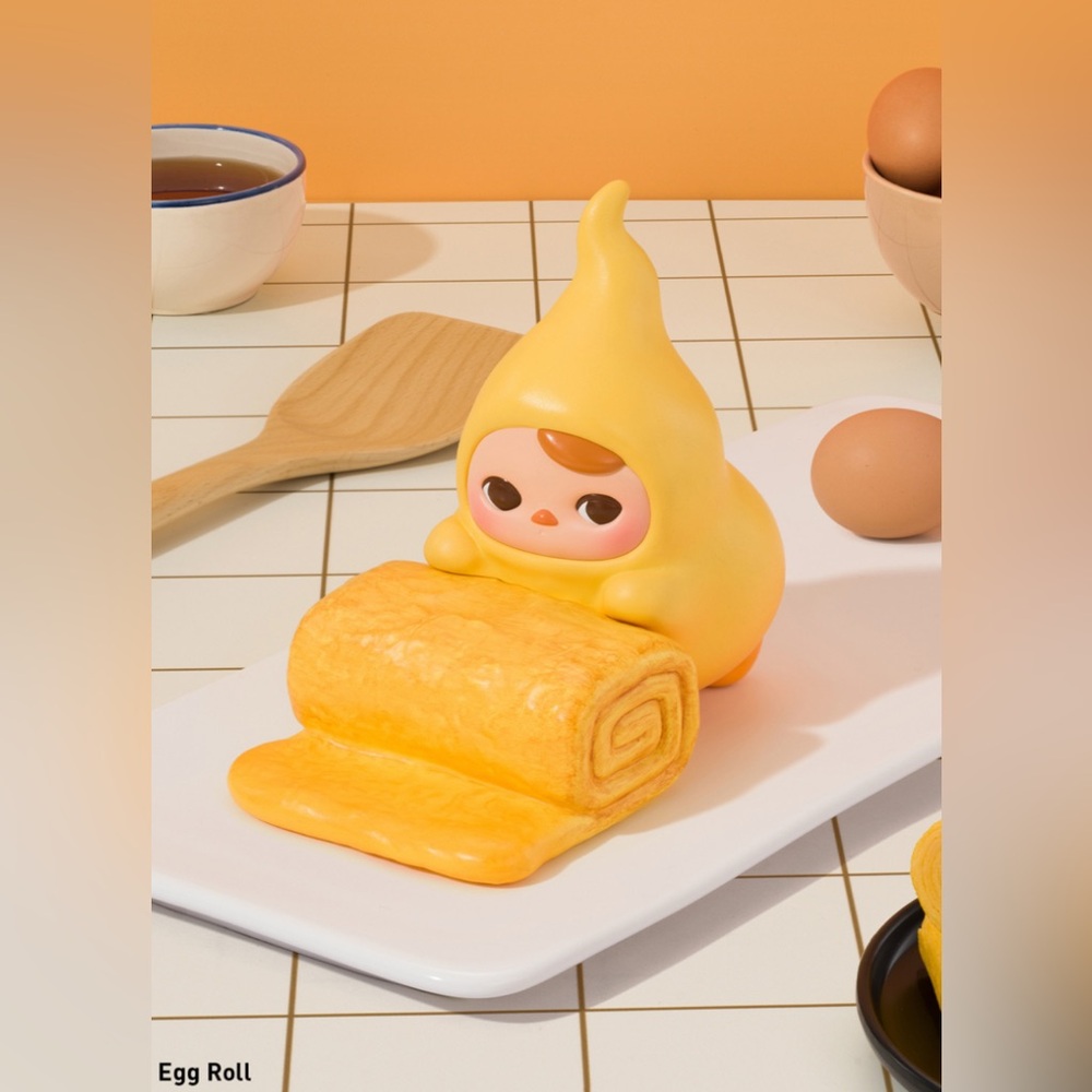 New in Box Pop Mart Pucky Egg Beanie Series Egg Roll